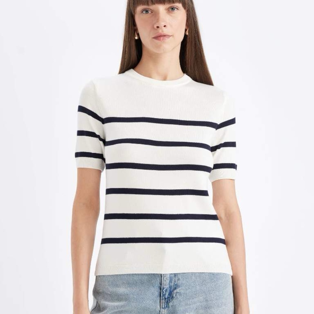 Striped Short Sleeve Top - Navy and White